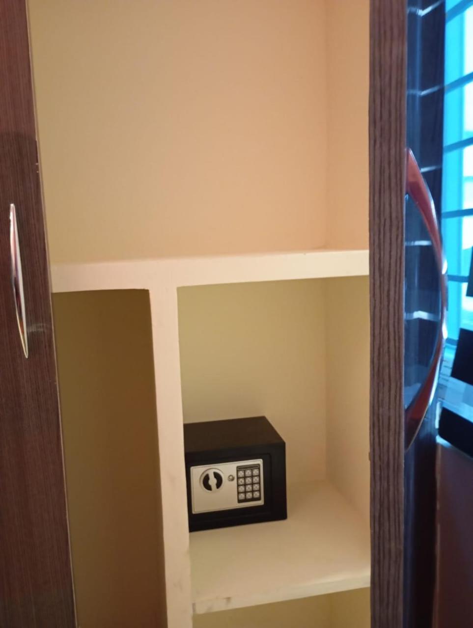 Aadya Inn New Luxury Hotel Tirupati Eksteriør billede