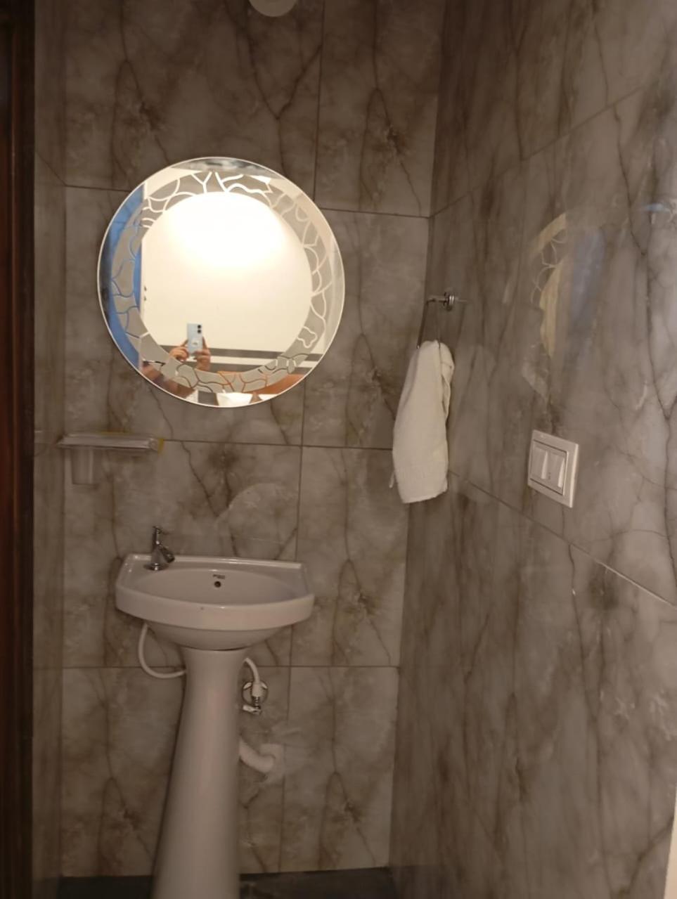 Aadya Inn New Luxury Hotel Tirupati Eksteriør billede